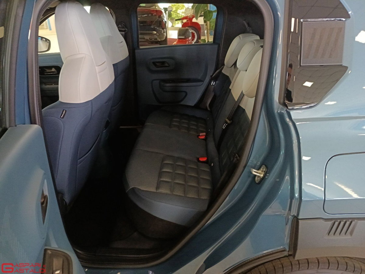 Fiat Grande Panda 44 kWh La Prima (6)