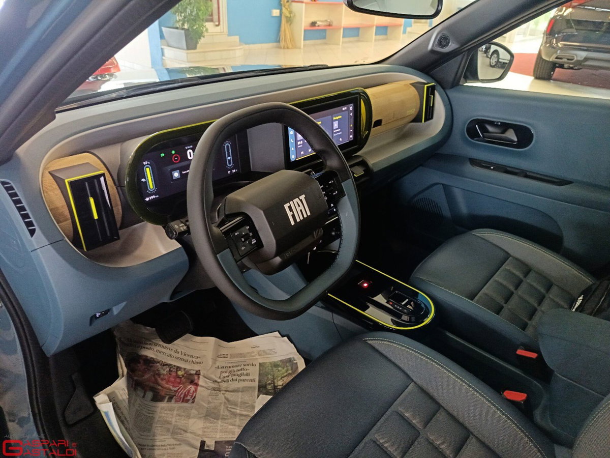 Fiat Grande Panda 1.2 hybrid La Prima 110cv edct (12)