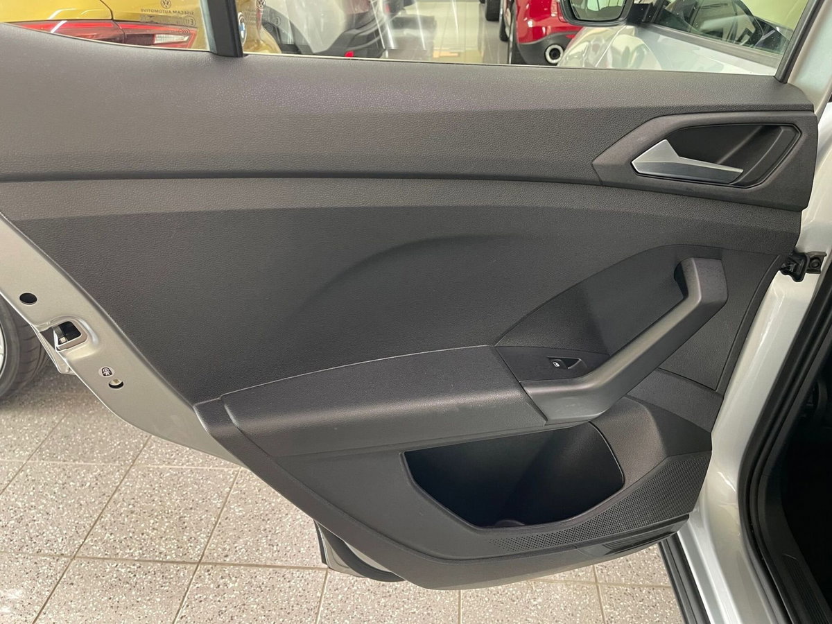 Volkswagen T-Cross 1.0 TSI Style BMT (10)