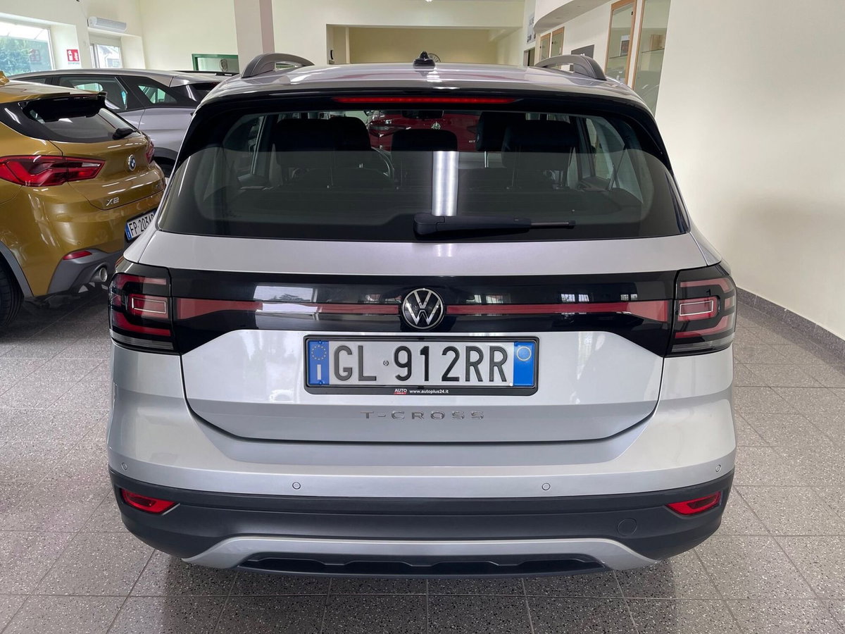 Volkswagen T-Cross 1.0 TSI Style BMT (6)