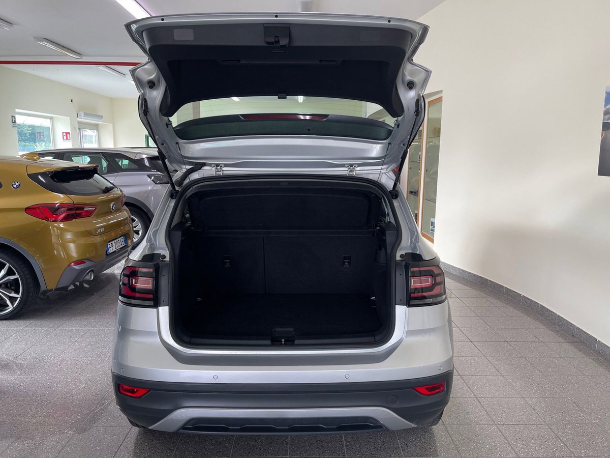 Volkswagen T-Cross 1.0 TSI Style BMT (8)