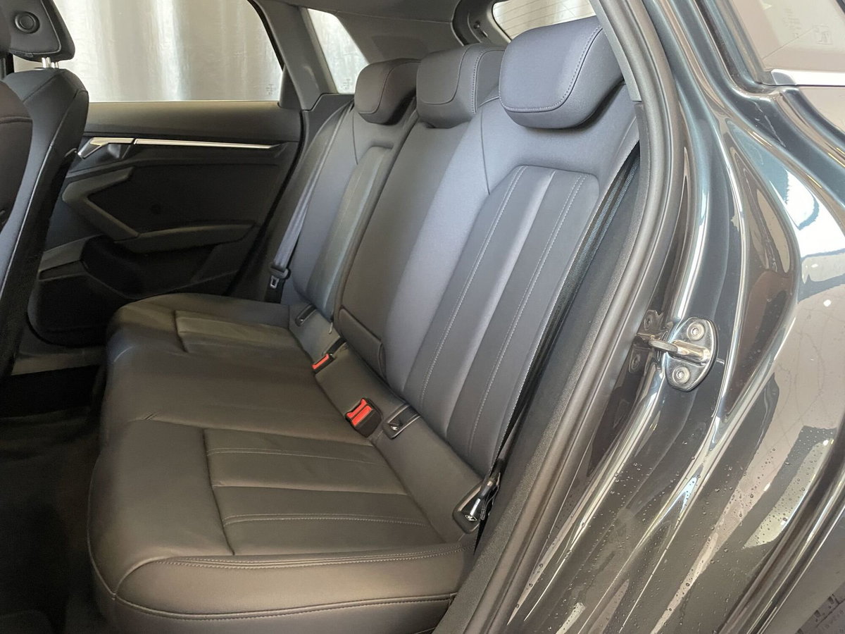 Audi A3 Sportback 35 TFSI S tronic Business (9)