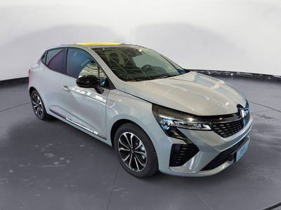 Renault Clio TCe 90 CV 5 porte Techno nuova