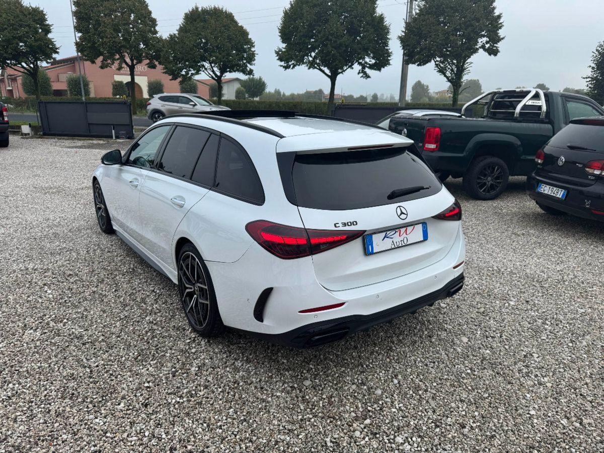 Mercedes-Benz Classe C 300 d Auto Premium (4)