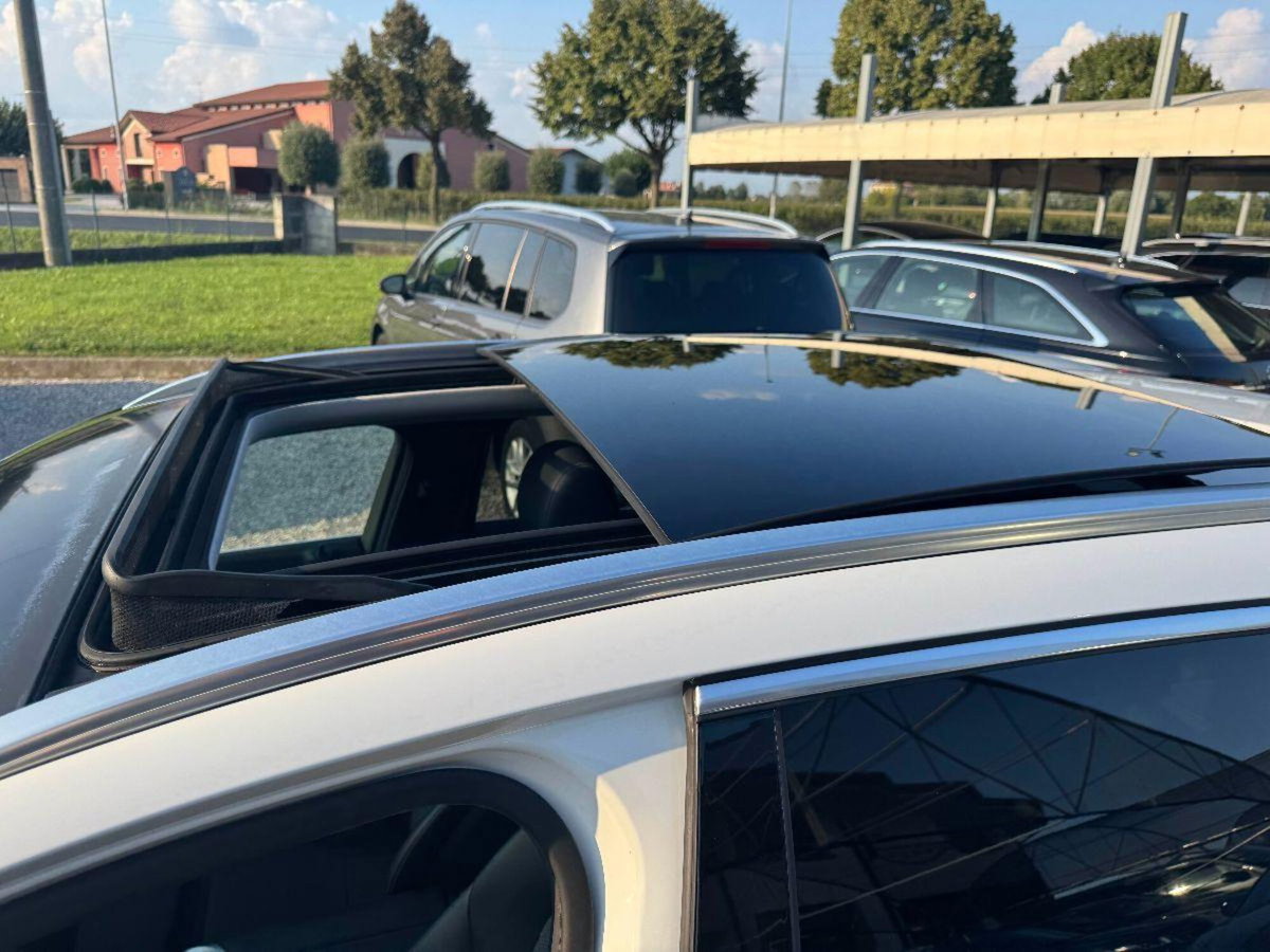 Mercedes-Benz Classe C 220 d 4Matic Auto Premium (11)