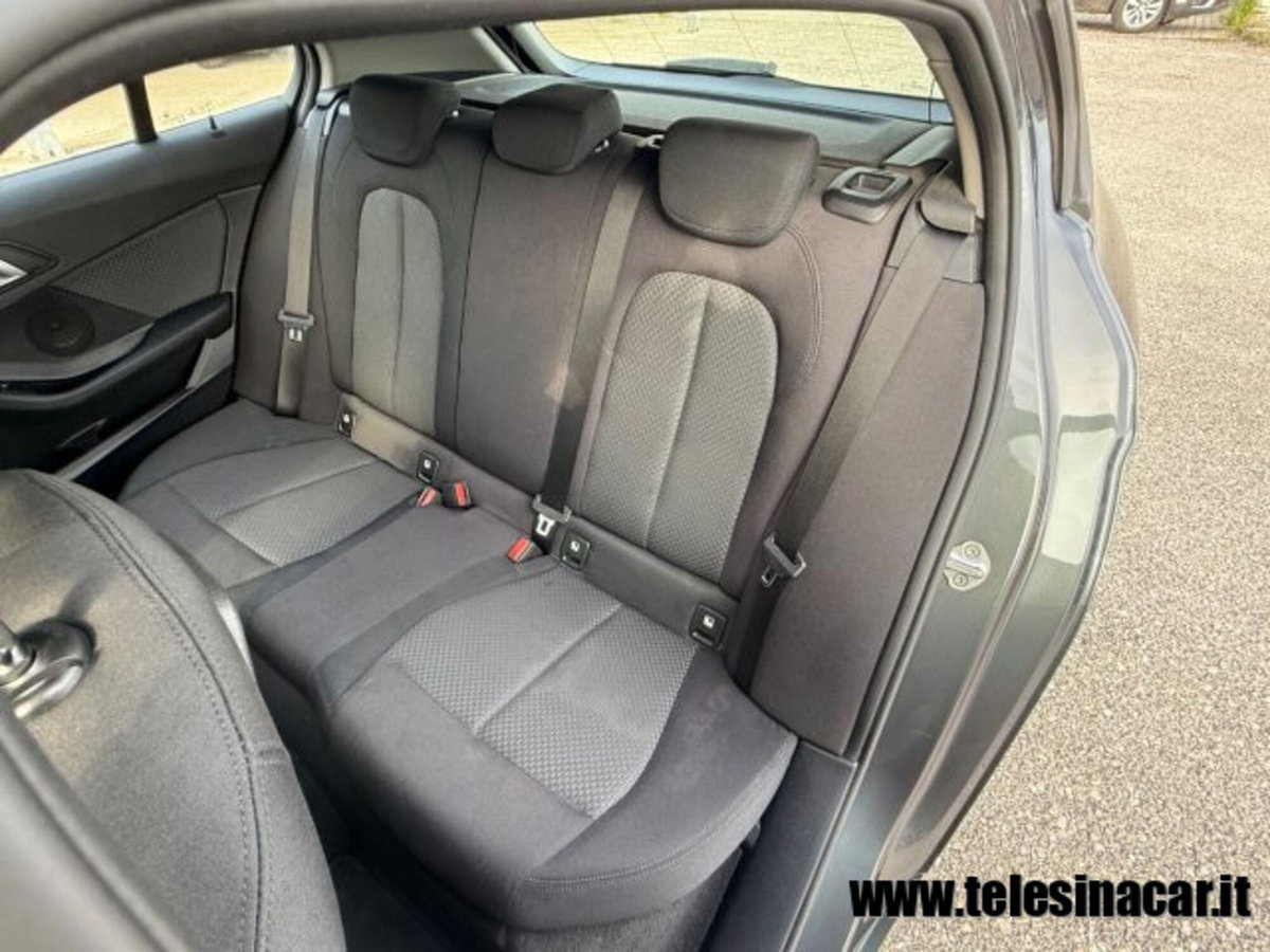 BMW Serie 1 116d 2.0 116CV cat 5 porte Attiva DPF (12)