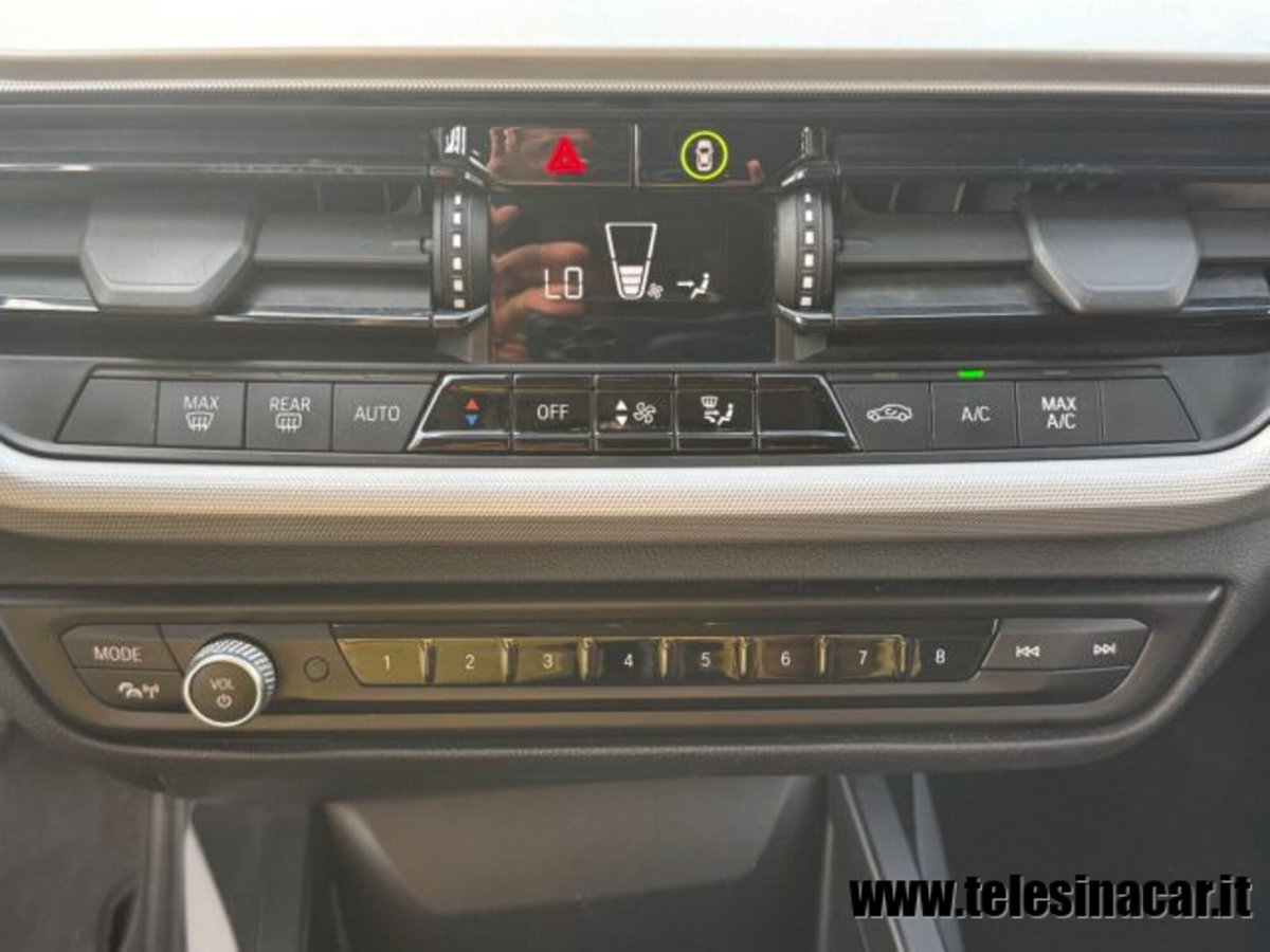 BMW Serie 1 116d 2.0 116CV cat 5 porte Attiva DPF (14)