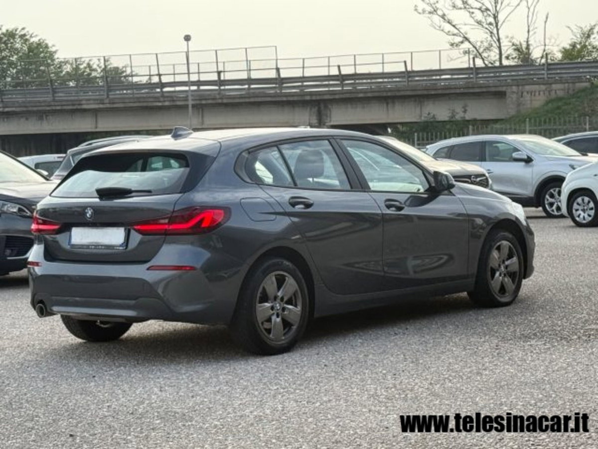 BMW Serie 1 116d 2.0 116CV cat 5 porte Attiva DPF (6)