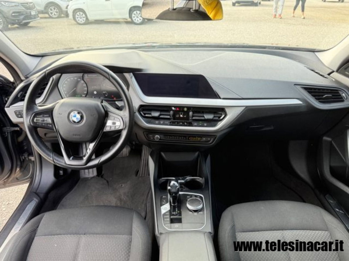 BMW Serie 1 116d 2.0 116CV cat 5 porte Attiva DPF (9)