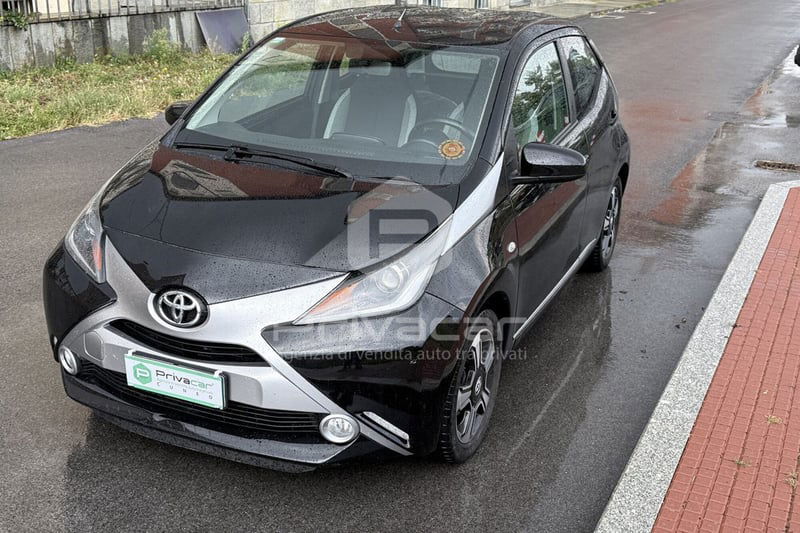 Toyota Aygo 1.0 VVT-i 69 CV 5 porte x-cool TSS