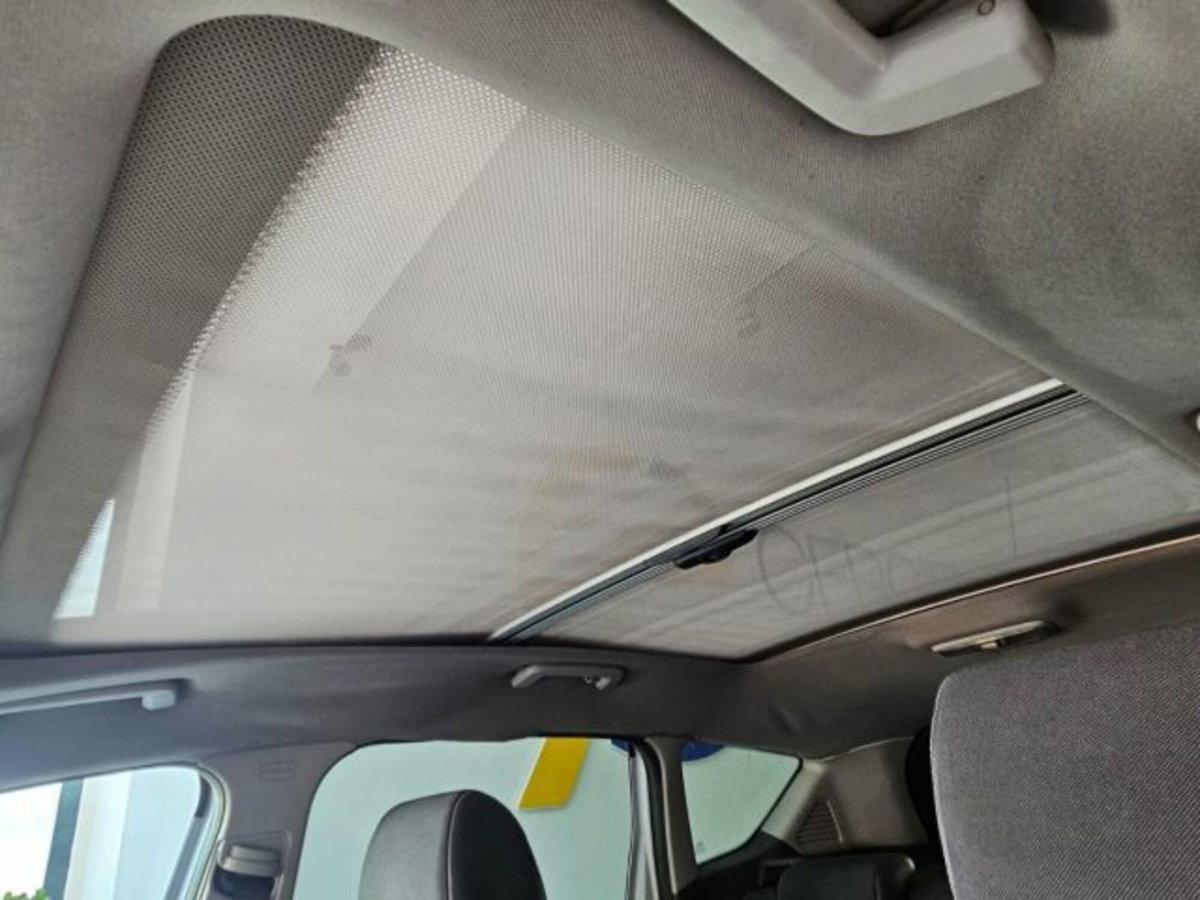 Ford Kuga 2.0 TDCi 136 CV 2WD Titanium DPF (13)