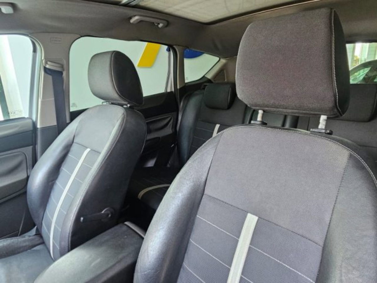 Ford Kuga 2.0 TDCi 136 CV 2WD Titanium DPF (14)