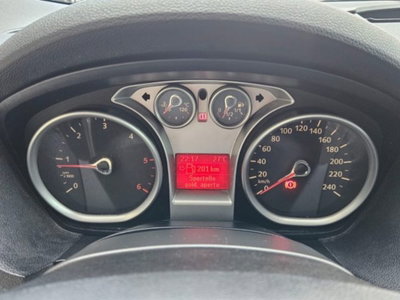 Ford Kuga 2.0 TDCi 136 CV 2WD Titanium DPF (16)