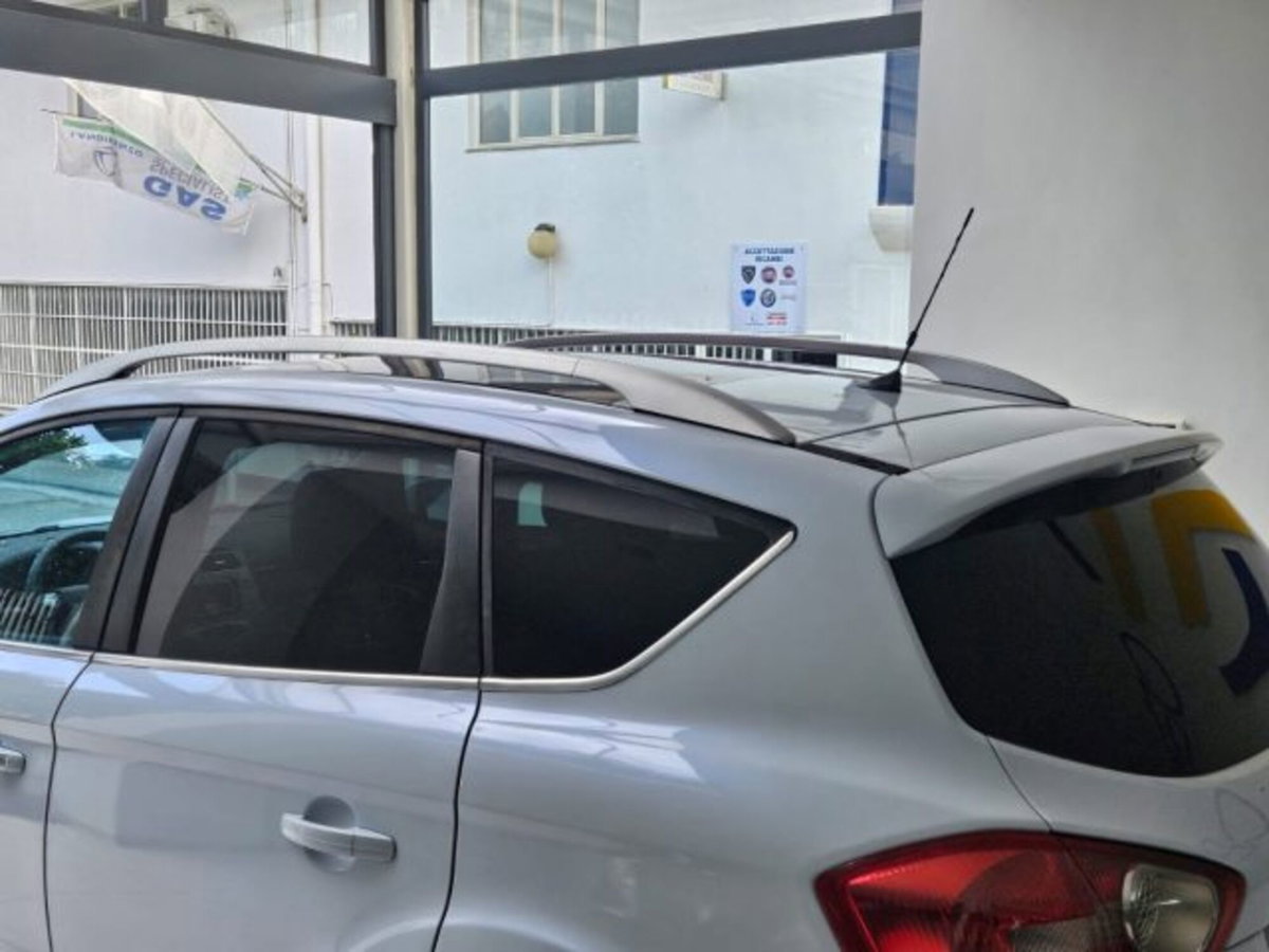 Ford Kuga 2.0 TDCi 136 CV 2WD Titanium DPF (3)