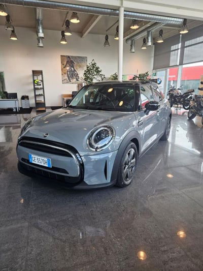 MINI Mini 1.5 Cooper Business 5 porte usata