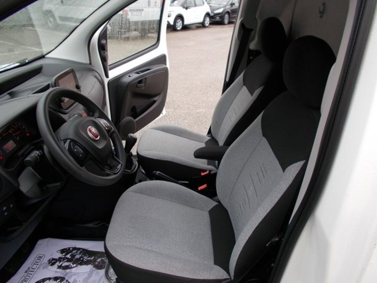 Fiat Fiorino Furgone cargo 1.3 mjt 95cv SX (10)