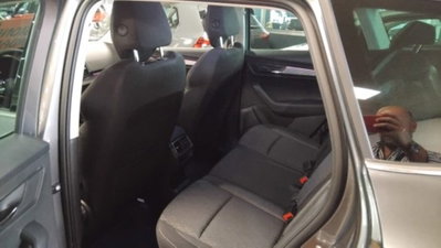 Skoda Karoq 2.0 TDI SCR 4x4 DSG Style (8)