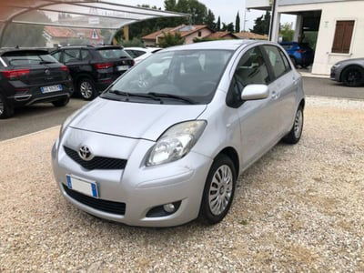 Toyota Yaris 1.3 5 porte Active usata