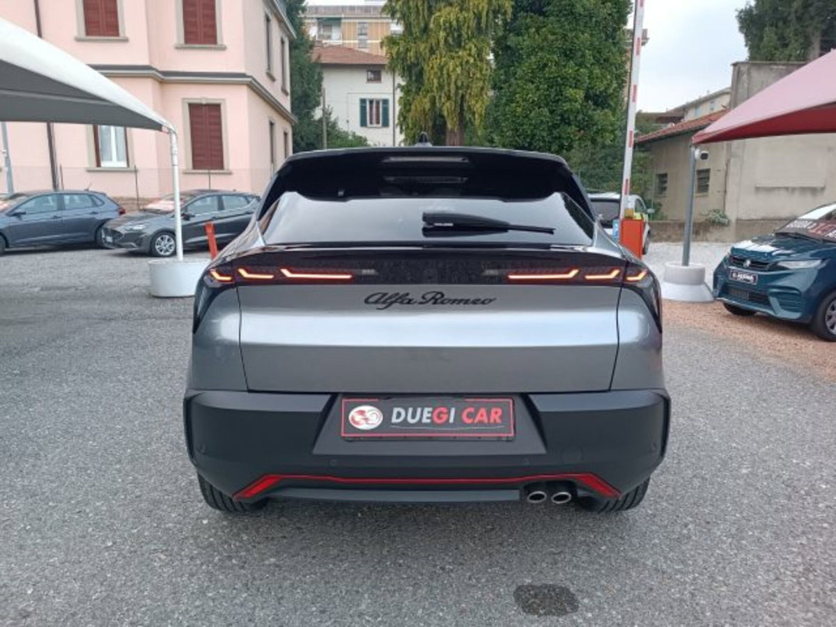 Alfa Romeo Junior elettrica Speciale 156cv (6)