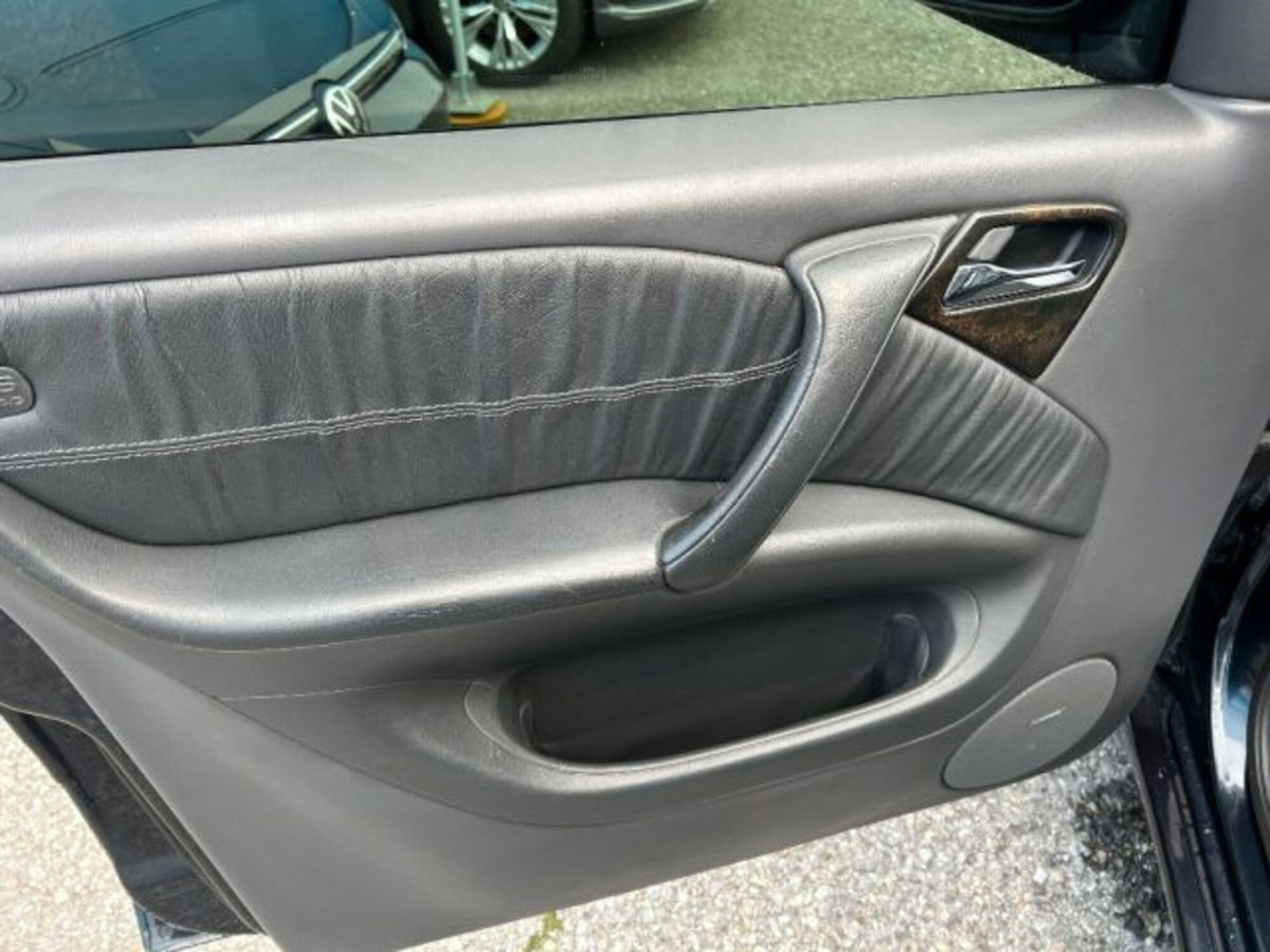 Mercedes-Benz Classe ML 55 cat AMG (17)