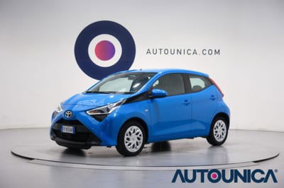 Toyota Aygo 1.0 VVT-i 72 CV 5 porte x-play MMT usata