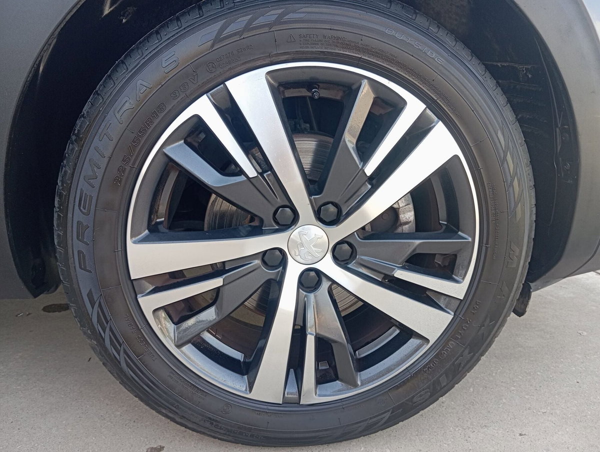 Peugeot 3008 PureTech Turbo 130 S&S EAT8 Allure (10)
