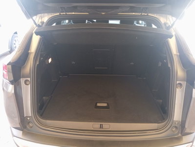 Peugeot 3008 PureTech Turbo 130 S&S EAT8 Allure (9)