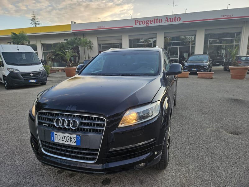 Audi Q7 3.0 V6 TDI 233CV quattro tiptronic