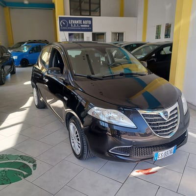 Lancia Ypsilon 1.2 69 CV 5 porte Silver usata