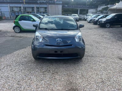 Toyota iQ 1.0 CVT Lounge usata