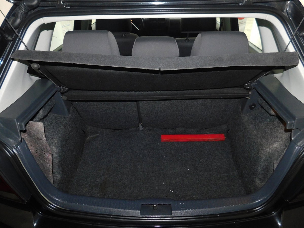 Volkswagen Polo 1.4/69CV TDI 5p. Comfortline (10)
