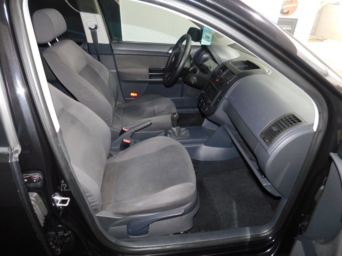 Volkswagen Polo 1.4/69CV TDI 5p. Comfortline (18)