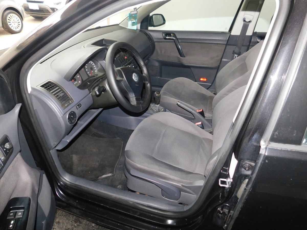 Volkswagen Polo 1.4/69CV TDI 5p. Comfortline (7)