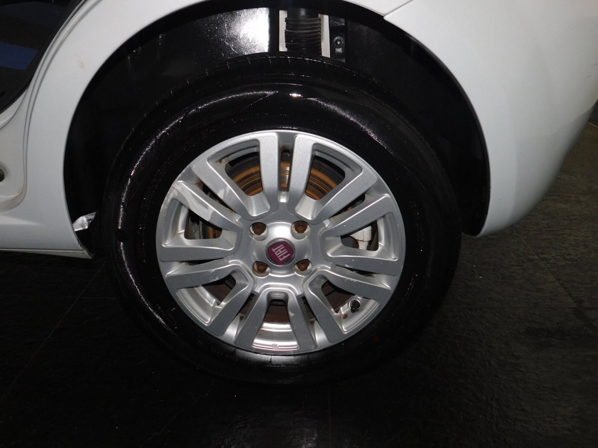 Fiat Punto Evo 1.2 5 porte S&S MyLife (6)