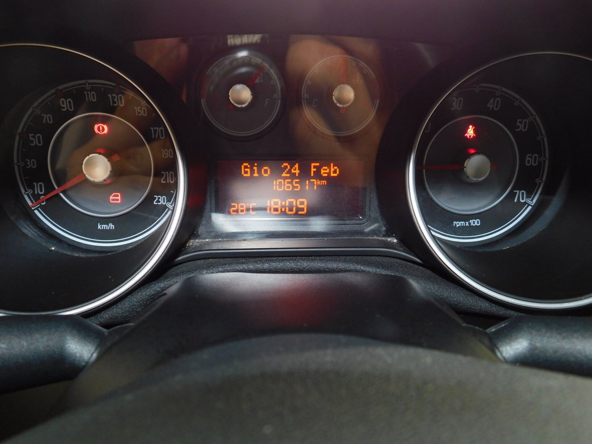 Fiat Punto 0.9 TwinAir Turbo S&S 3 porte TwinAir (9)