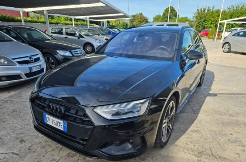 Audi A4 Avant 30 TDI/136 CV S tronic S line edition