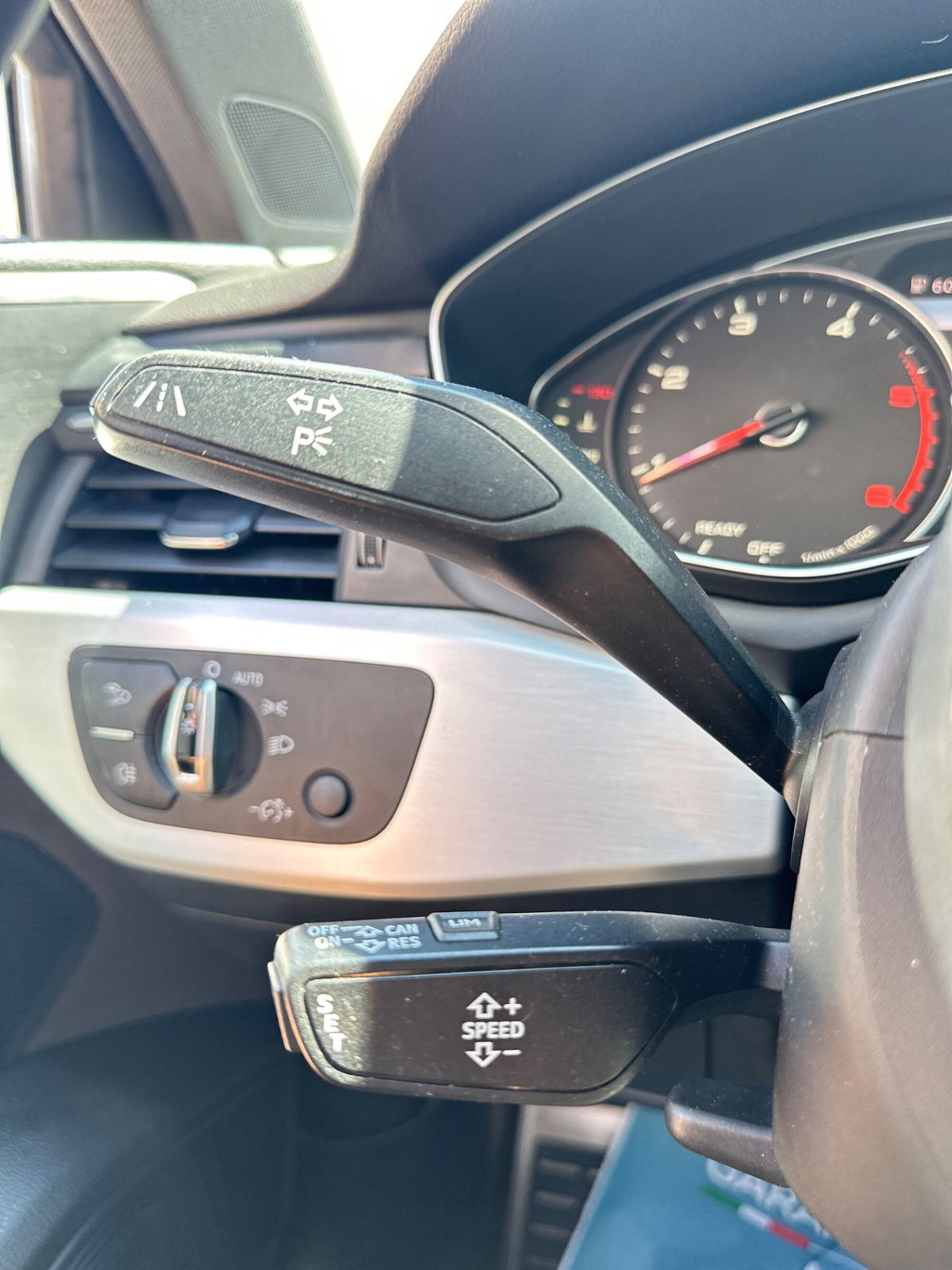 Audi A4 2.0 TDI 190 CV ultra S tronic Business Sport (17)