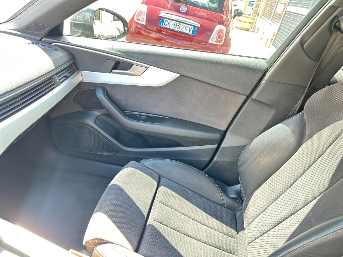 Audi A4 2.0 TDI 190 CV ultra S tronic Business Sport (20)