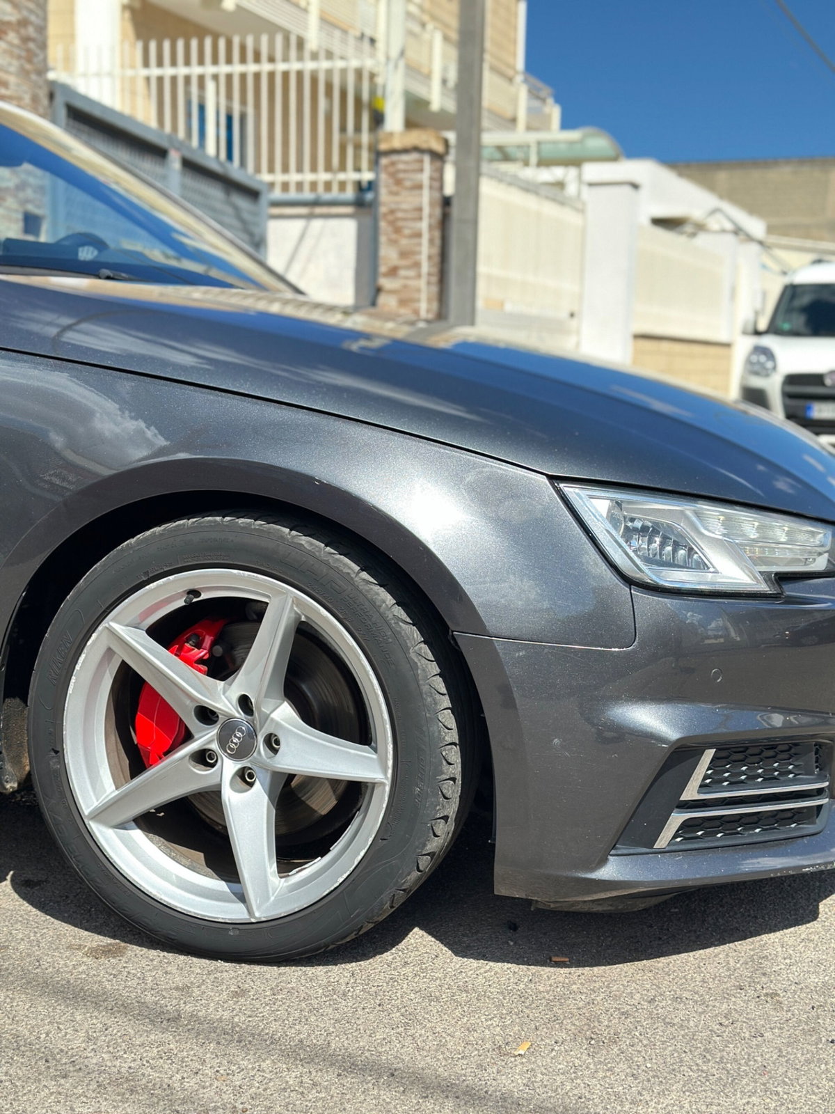 Audi A4 2.0 TDI 190 CV ultra S tronic Business Sport (6)