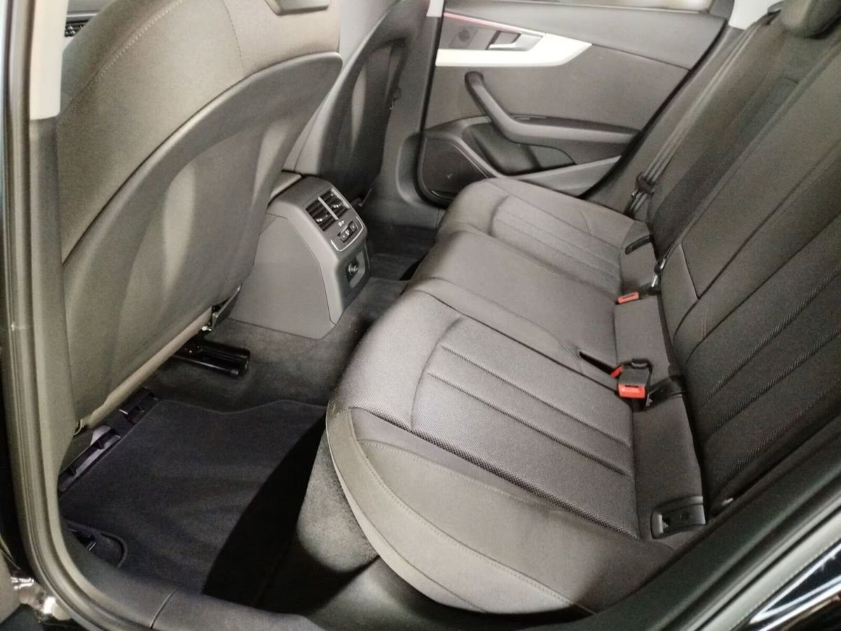 Audi A4 Avant 35 TFSI (8)