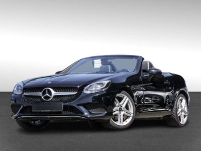 Mercedes-Benz SLC 180 Premium (16)