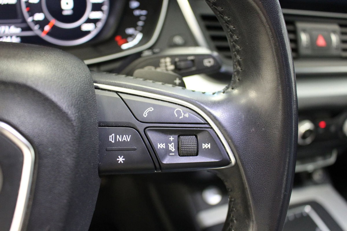 Audi Q5 40 TDI quattro S tronic Business (13)