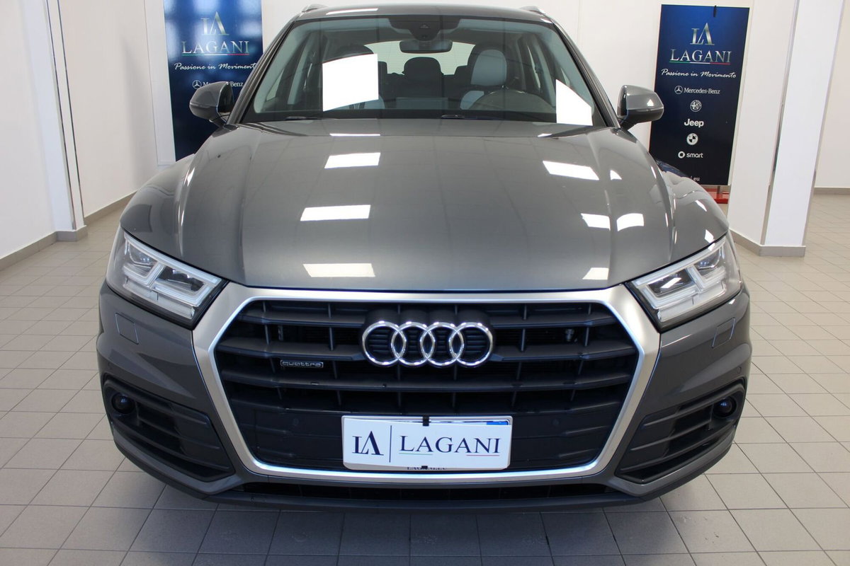 Audi Q5 40 TDI quattro S tronic Business (2)