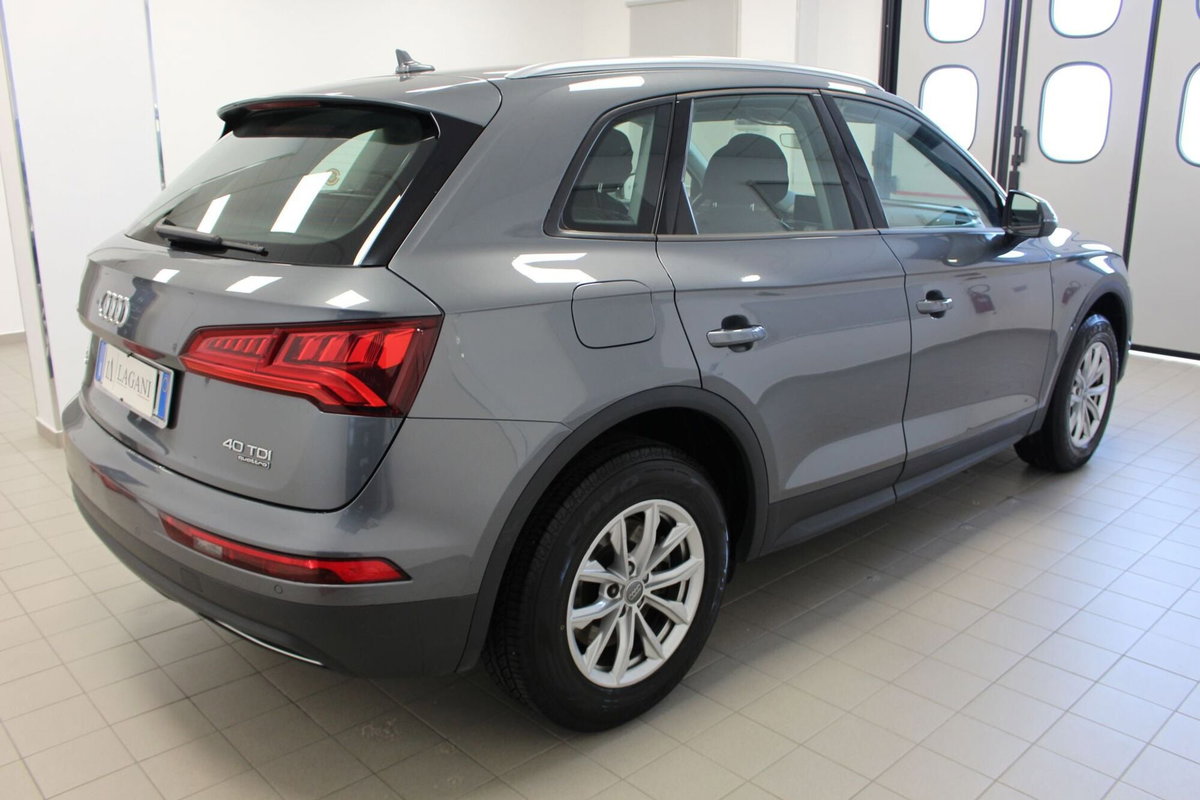 Audi Q5 40 TDI quattro S tronic Business (4)
