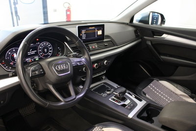Audi Q5 40 TDI quattro S tronic Business (7)