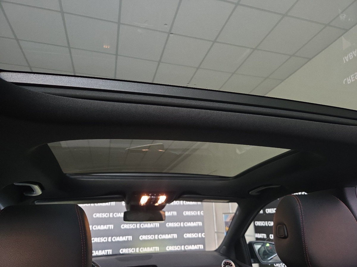 Mercedes-Benz Classe B 180 AMG Line Premium auto (11)