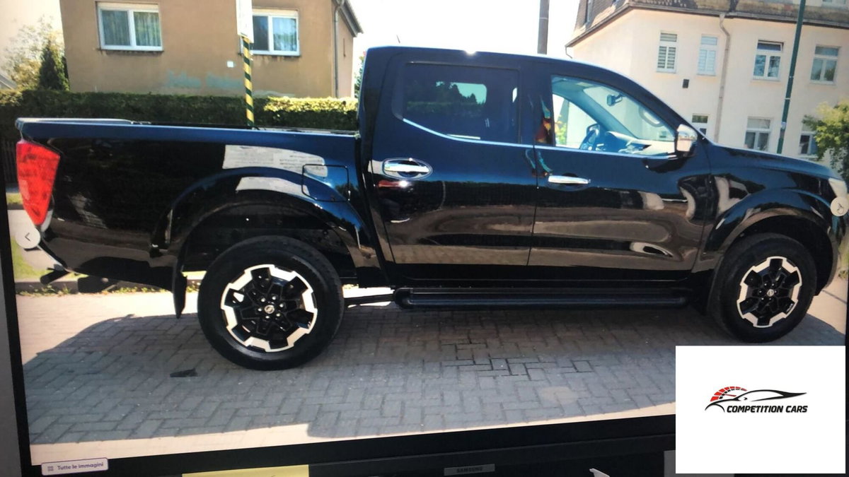 Nissan Navara 2.3 dCi 190 CV 7AT 4WD Double Cab N-Connecta (3)