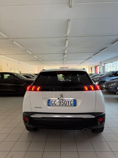 Peugeot 2008 BlueHDi 130 S&S EAT8 Allure Pack (6)