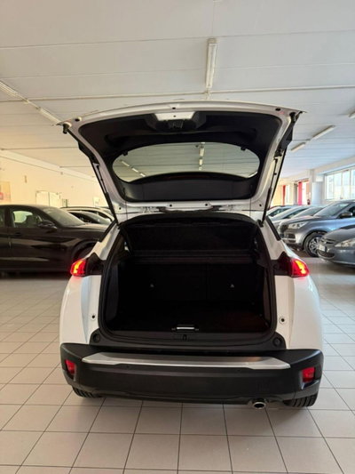 Peugeot 2008 BlueHDi 130 S&S EAT8 Allure Pack (8)