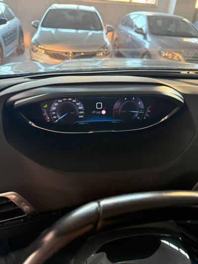 Peugeot 3008 BlueHDi 130 S&S EAT8 Allure Pack (10)